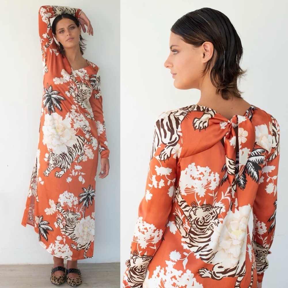 Las Surenas Tiger Romantic Silk Maxi Dress In Brick